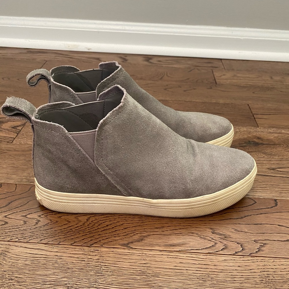 Dolce Vita High Top Shoes size 8